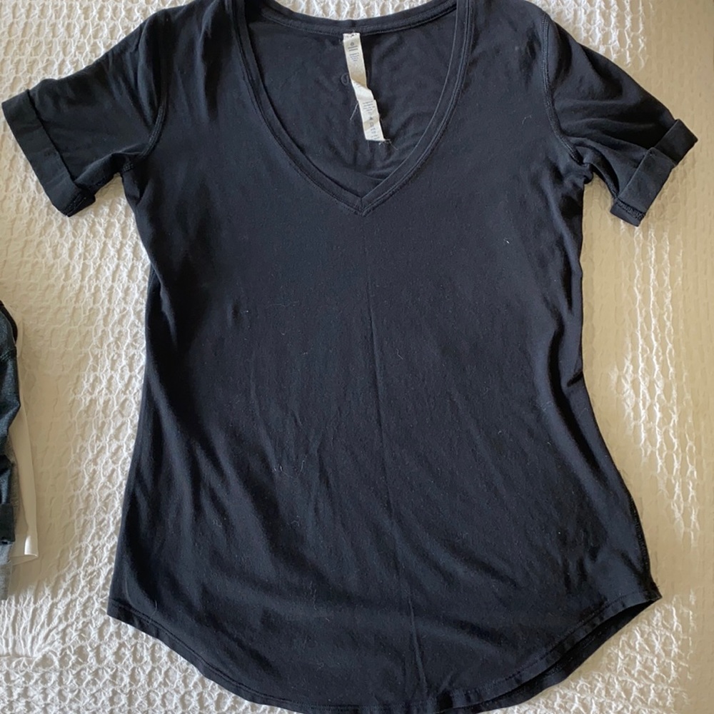 Lululemon v neck love tee